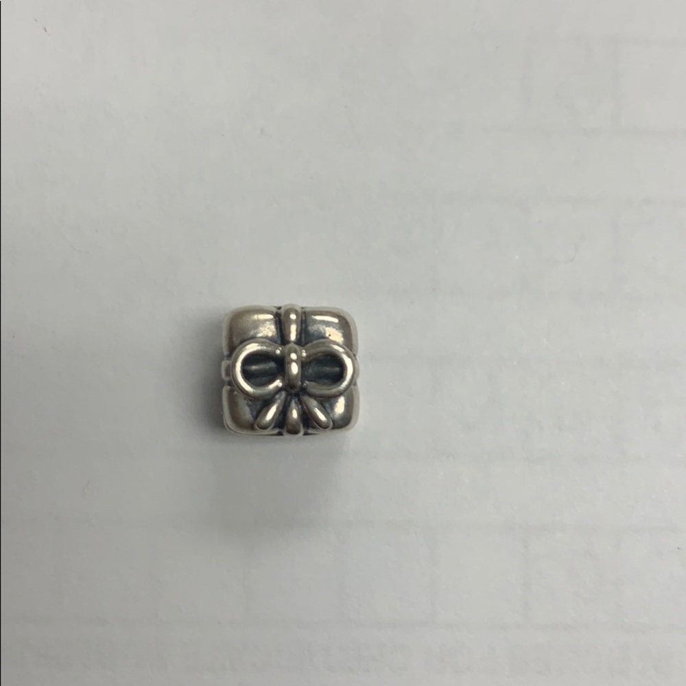 Pandora  Christmas Present charm Retired.